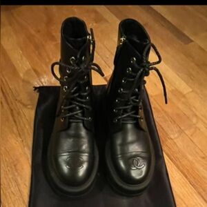 Women’s Black Boots!